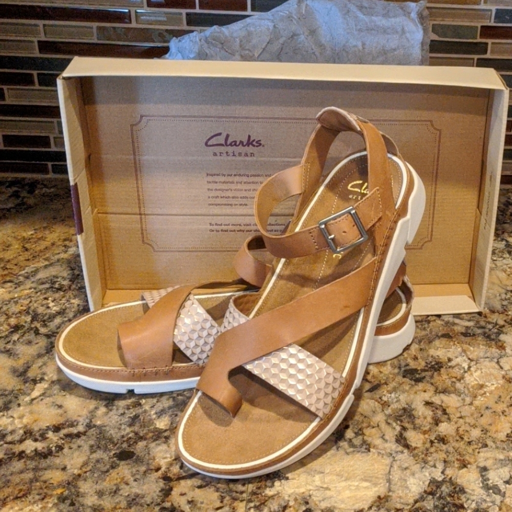 Clark's Tried Ariana 9.5 Artisan collection sandal